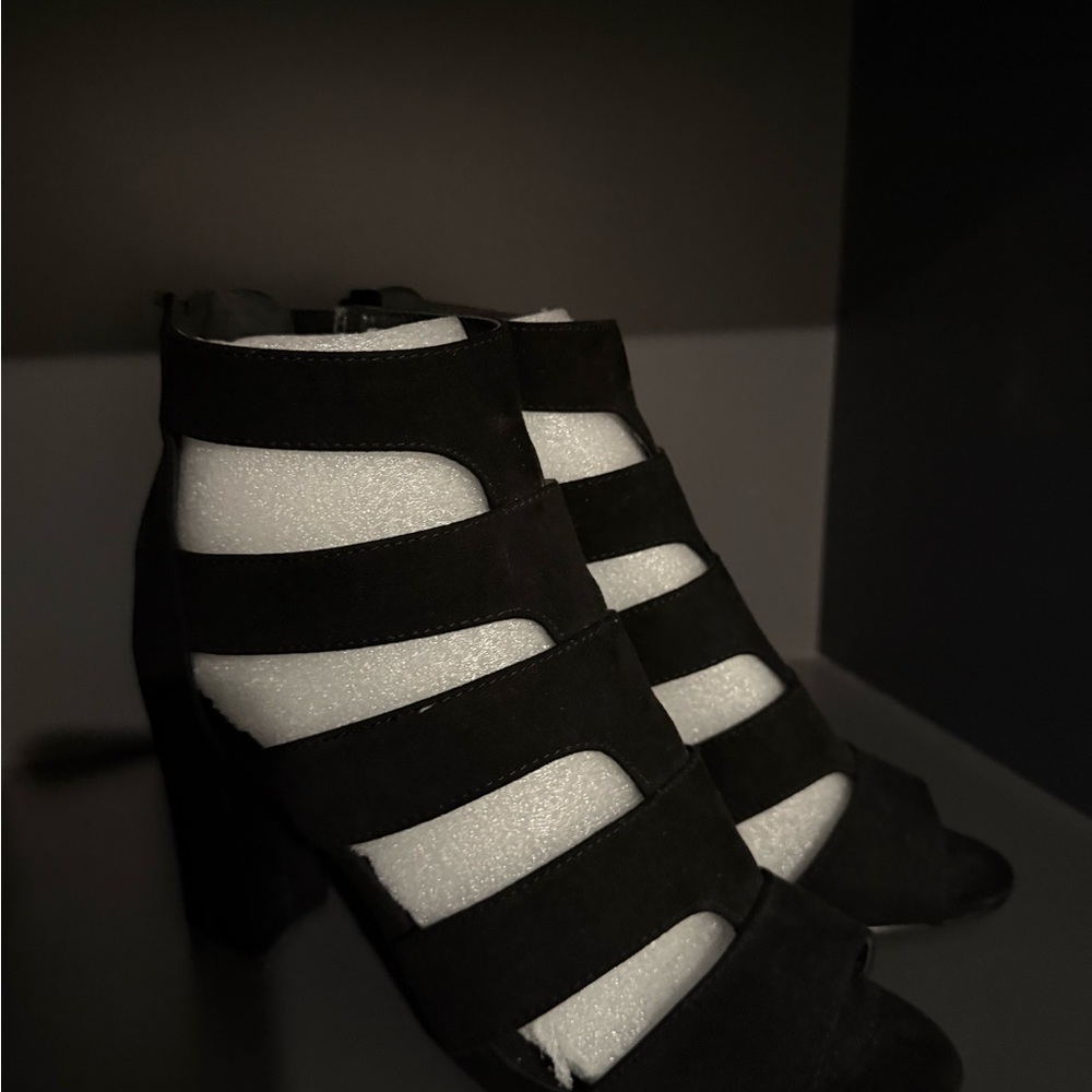 Black Strappy Women's Heels